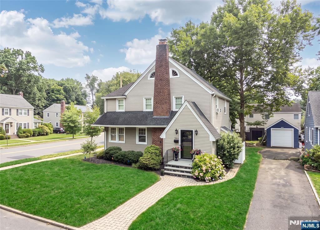 644 Linwood Avenue - Photo 1