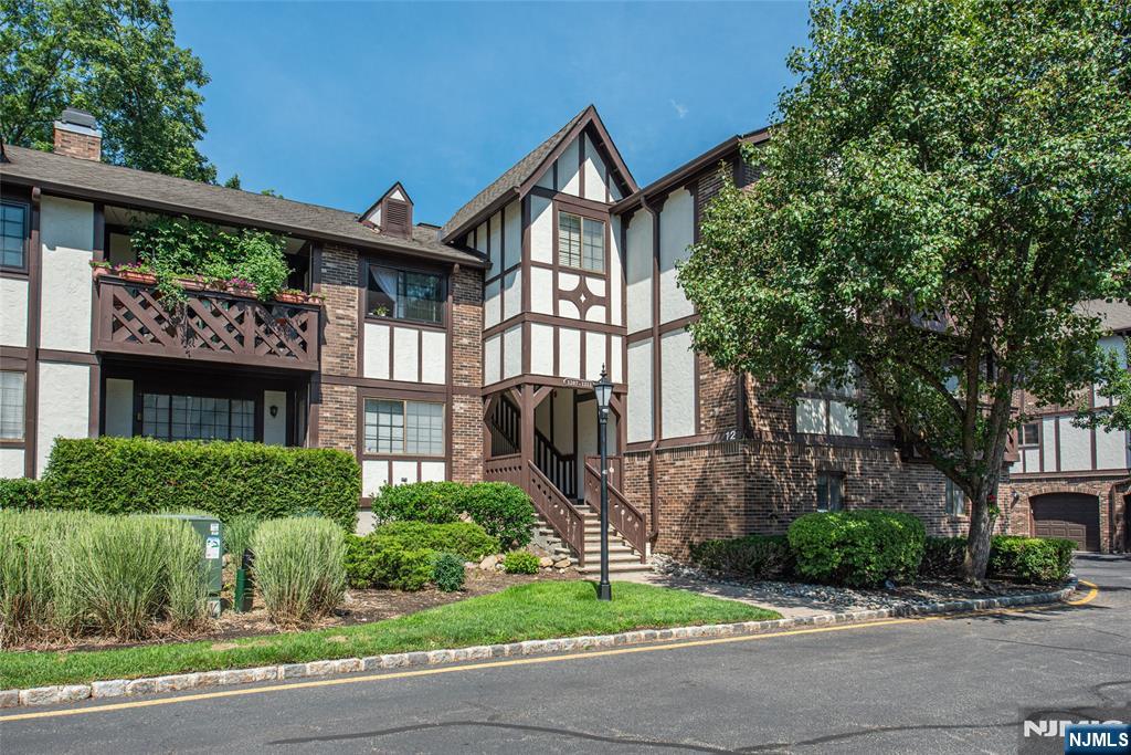 1208 Faulkner Court - Photo 1