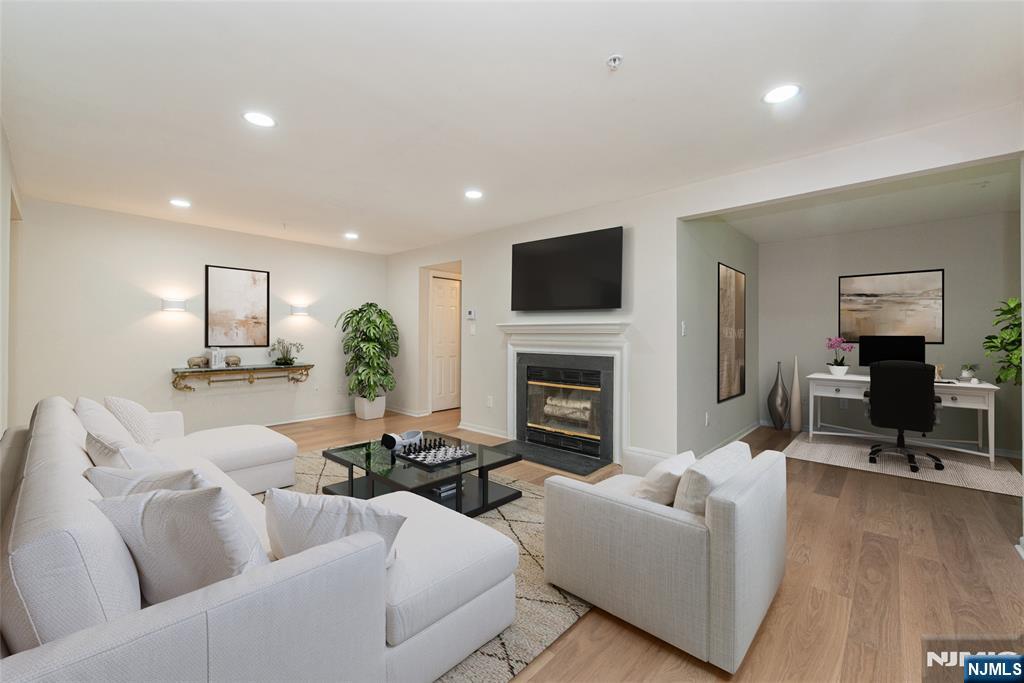 1208 Faulkner Court - Photo 3