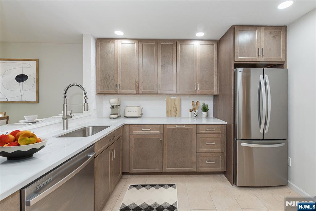 1208 Faulkner Court - Photo 4