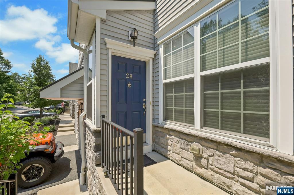 28 Masterson Court - Photo 2