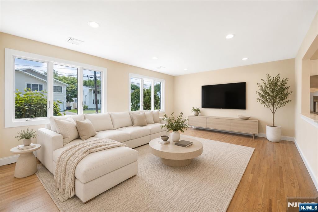 137 Stefanic Avenue 1 - Photo 4
