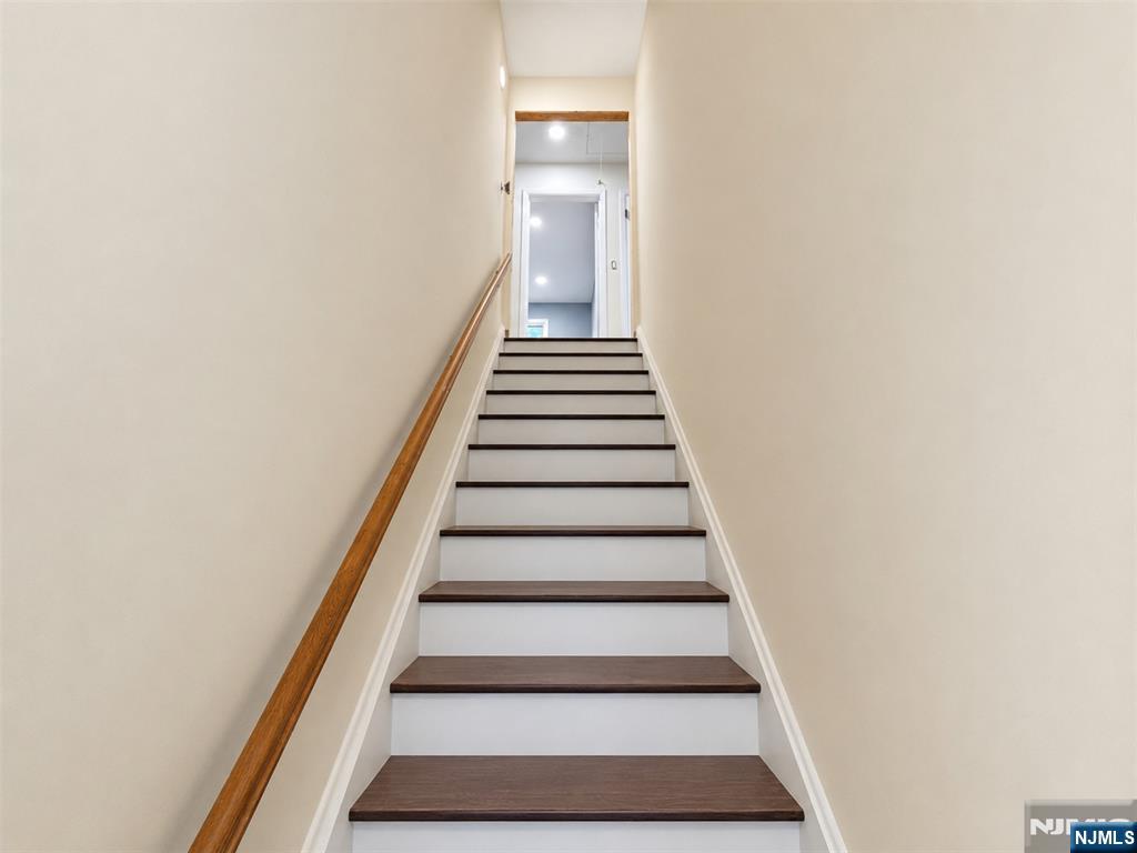 28 Carr Street 2 - Photo 3