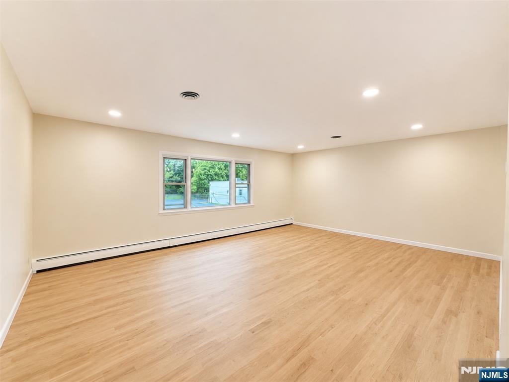 28 Carr Street 2 - Photo 4