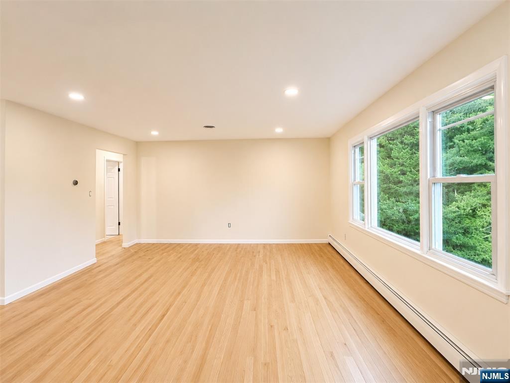 28 Carr Street 2 - Photo 5