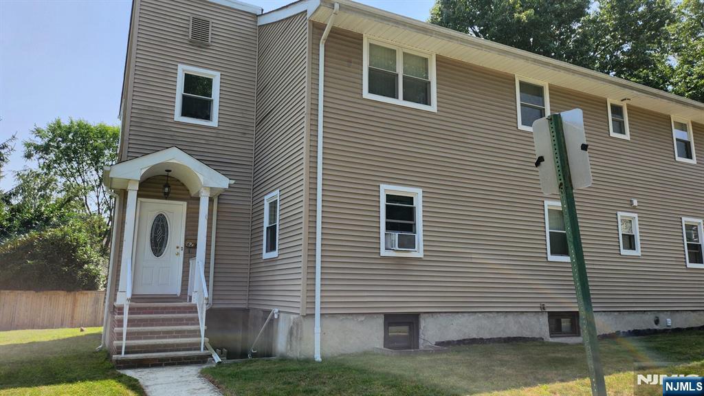 48 Cortland Place FL 2 - Photo 1