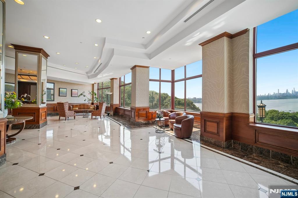 100 Old Palisade Rd #3305, Fort Lee, NJ 07024