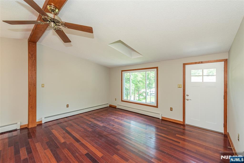 148 Papscoe Road - Photo 2