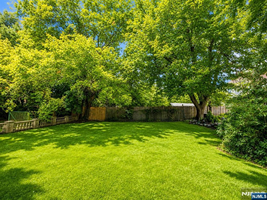 3rd image of 10 Alden Rd, Montclair, NJ 07042 | MLS# 26028519