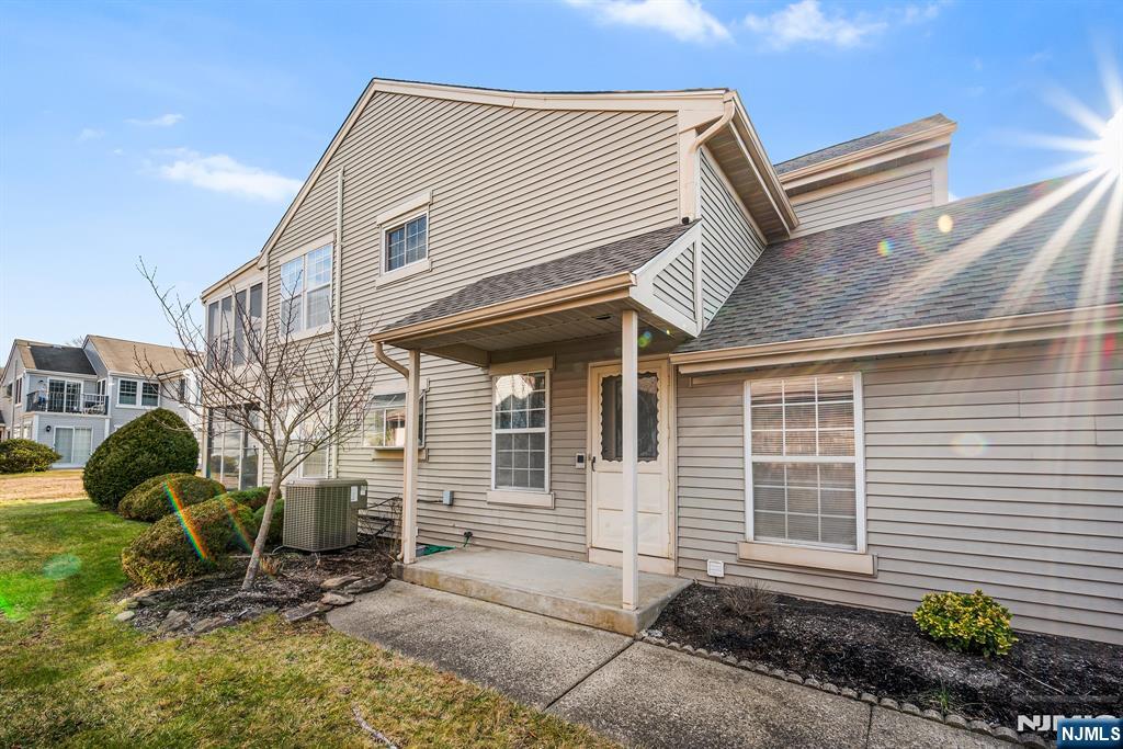 11 Rothwell Drive 11D - Photo 4