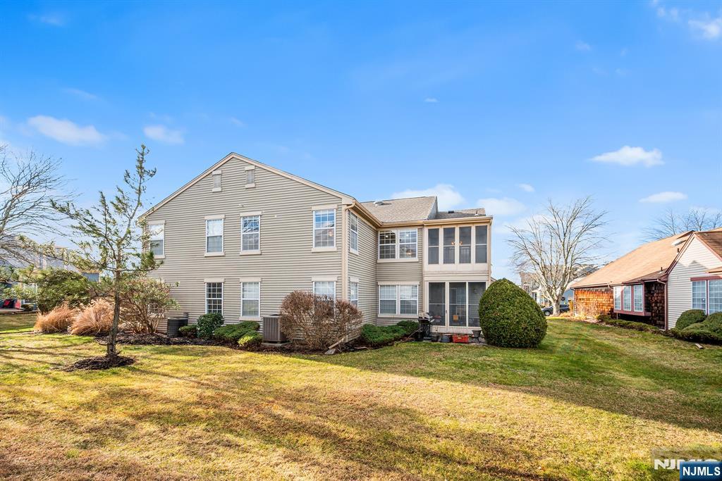 11 Rothwell Drive 11D - Photo 5