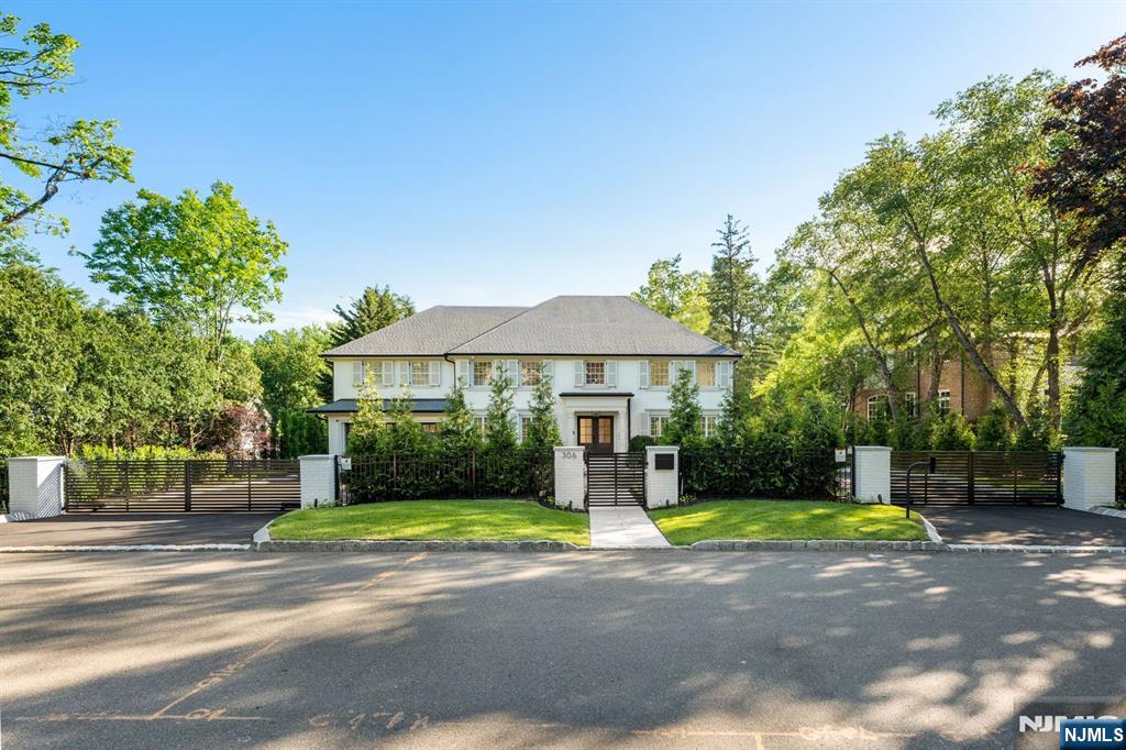 306 Hutchinson Road