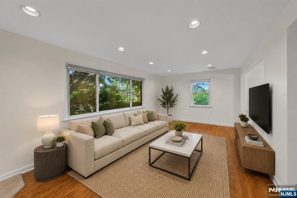 160 Magnolia Avenue - Photo 3