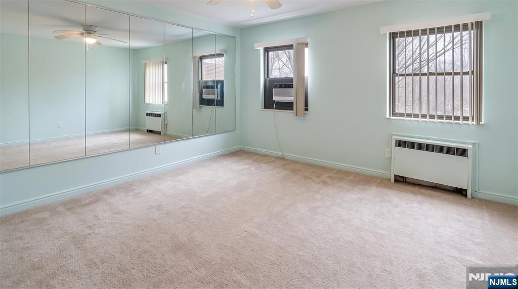 420 Park Place 5C - Photo 4