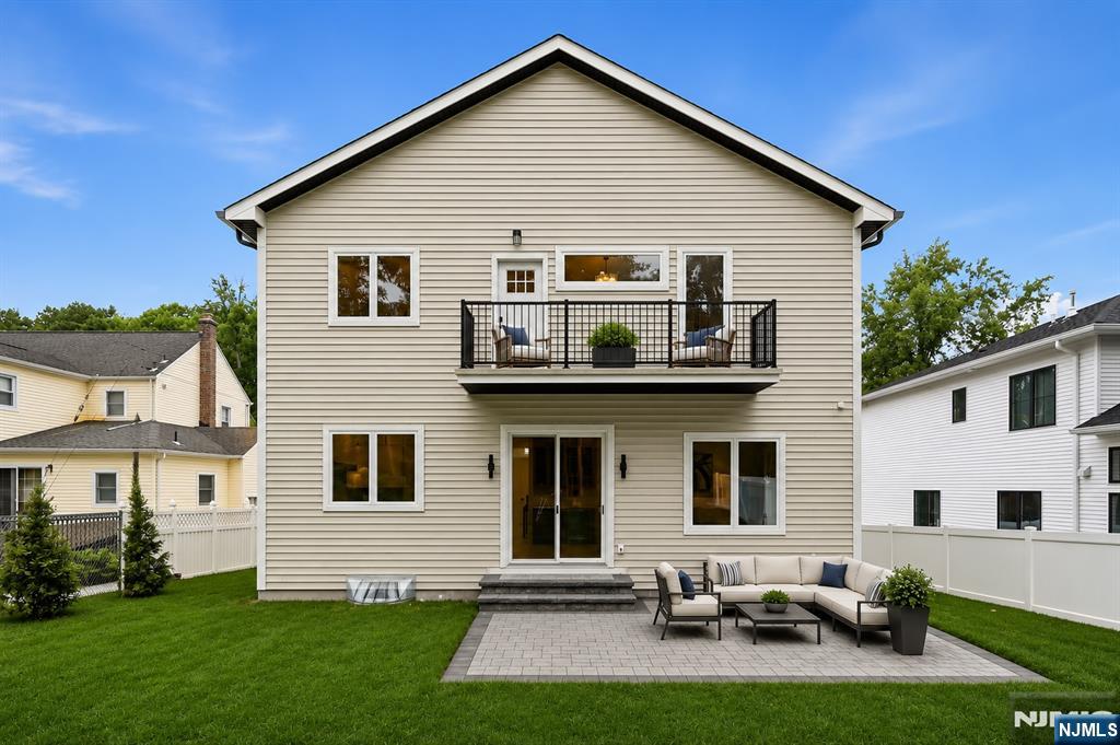 34 Crestview Hill Road