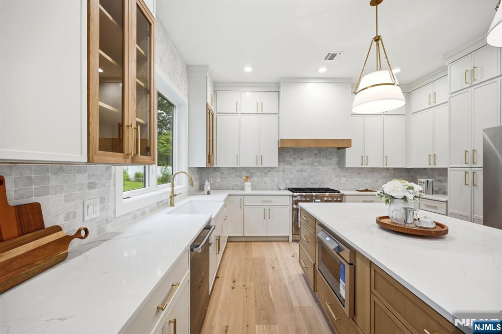 34 Crestview Hill Road