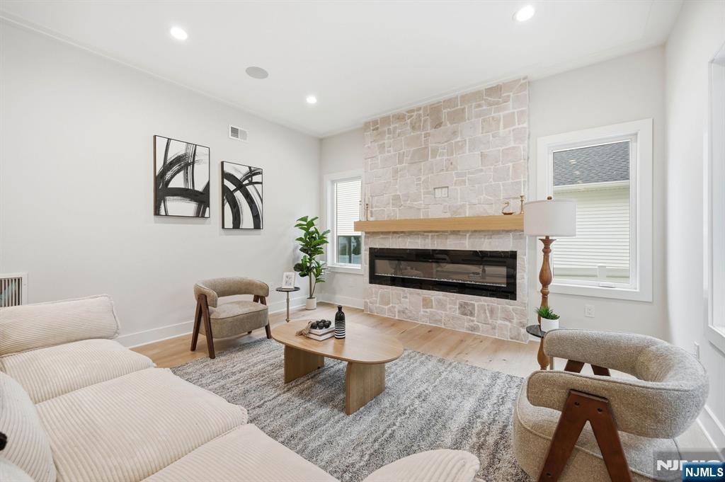 34 Crestview Hill Road