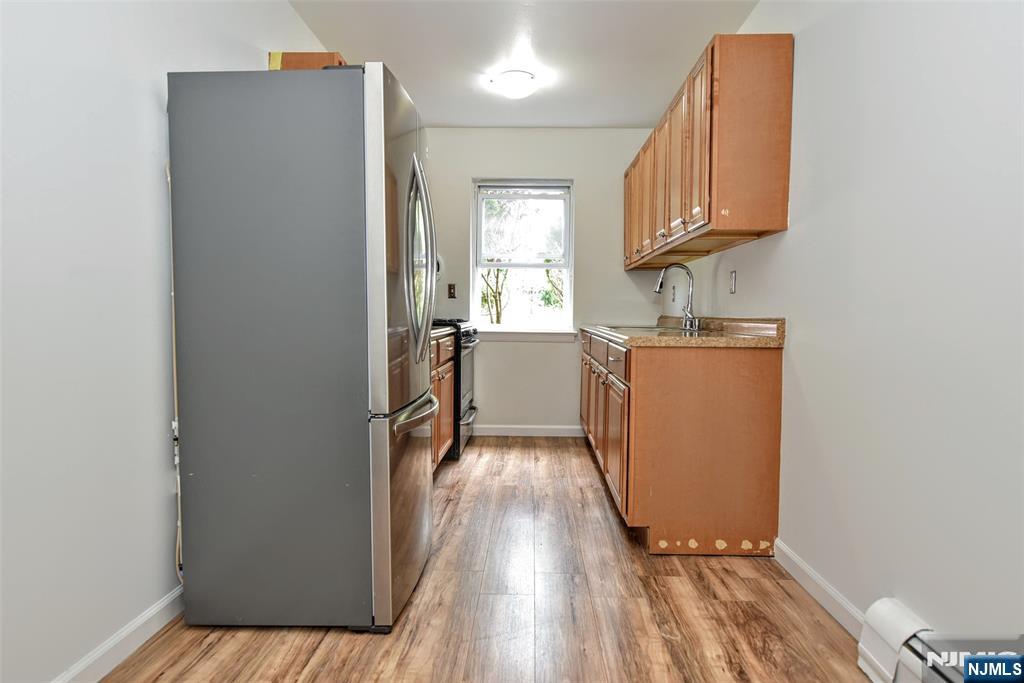 12 Regency Park
