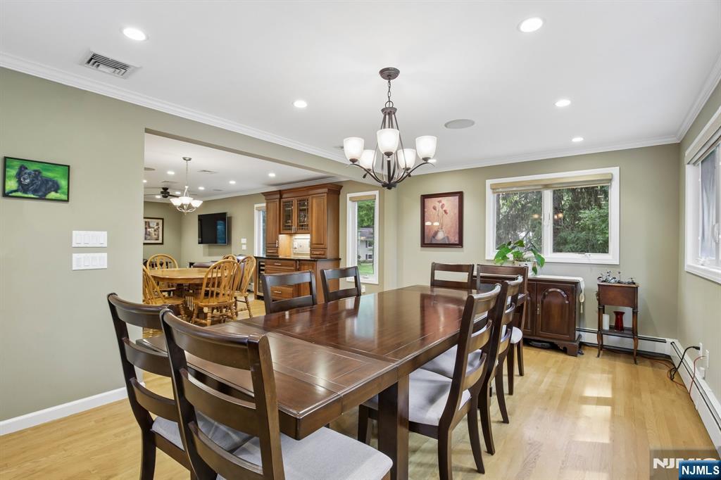 26 Birch Rd, Mahwah, NJ 07430