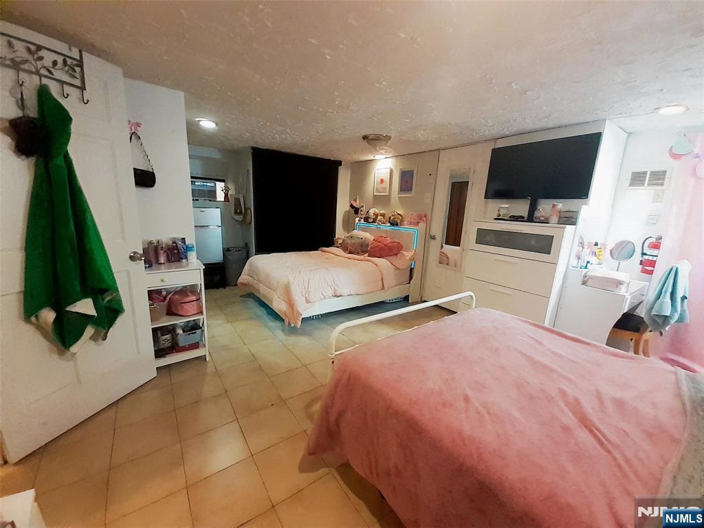 75 PRESTON Street