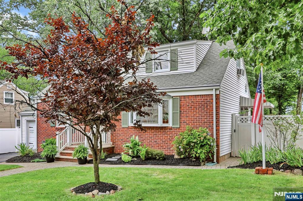48th image of 264 Lincoln Blvd, Emerson, NJ 07630 | MLS# 26028628