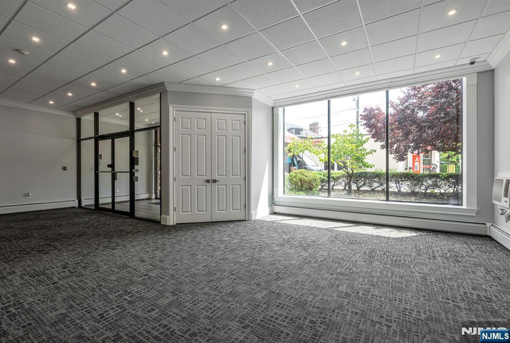 44 S Main St #6J, Lodi, NJ 07644