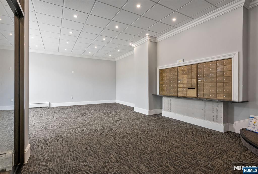 44 S Main St #6J, Lodi, NJ 07644