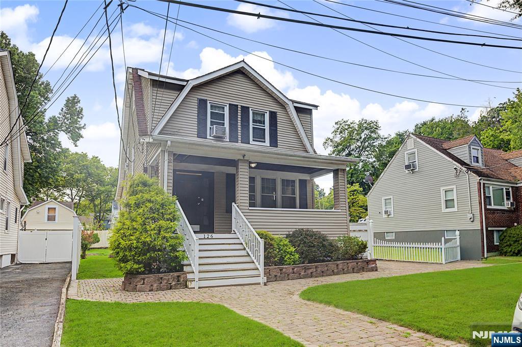 126 Genesee Ave, Teaneck, NJ 07666