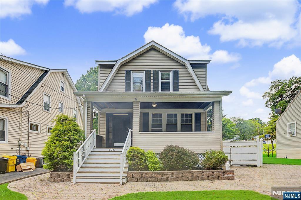 126 Genesee Ave, Teaneck, NJ 07666