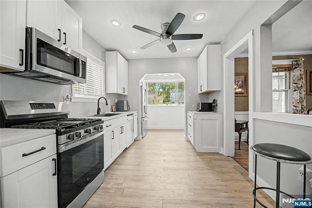 126 Genesee Ave, Teaneck, NJ 07666