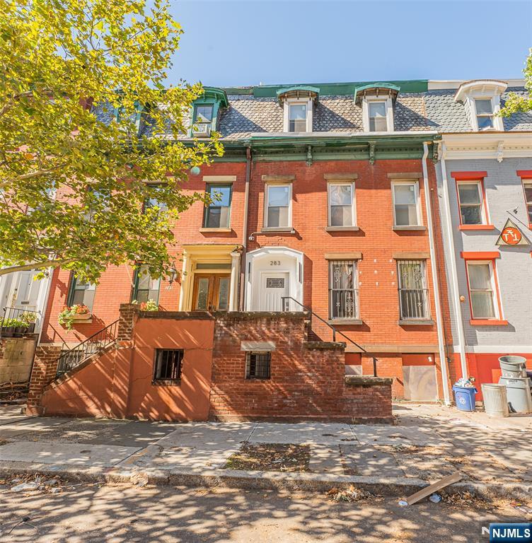283 King Boulevard
