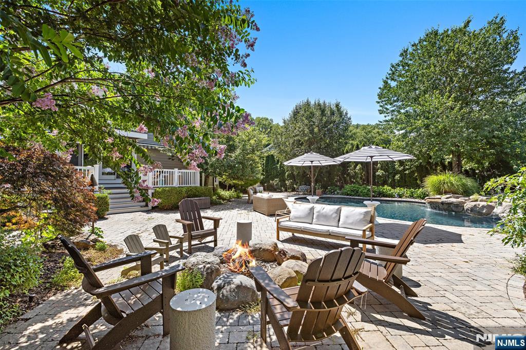 440 Colonial Boulevard
