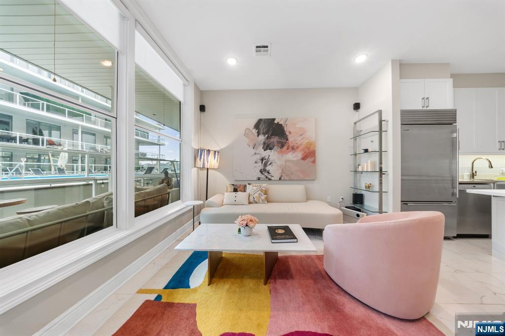3 Somerset Lane #307