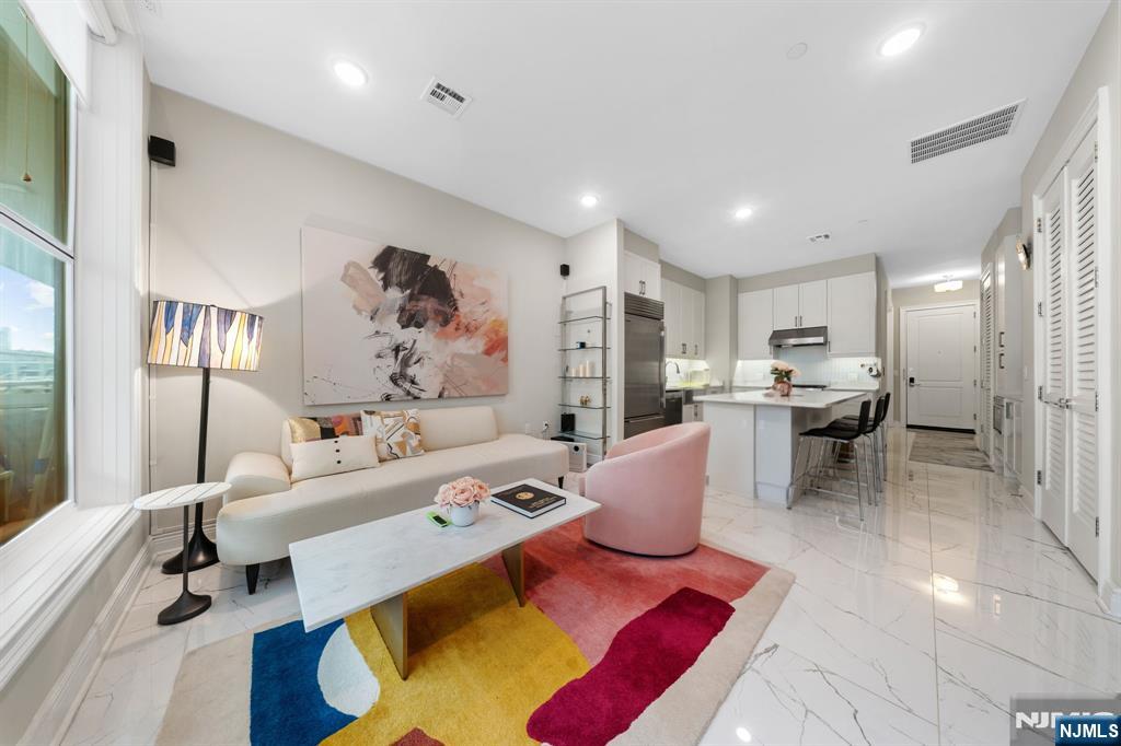 3 Somerset Lane #307