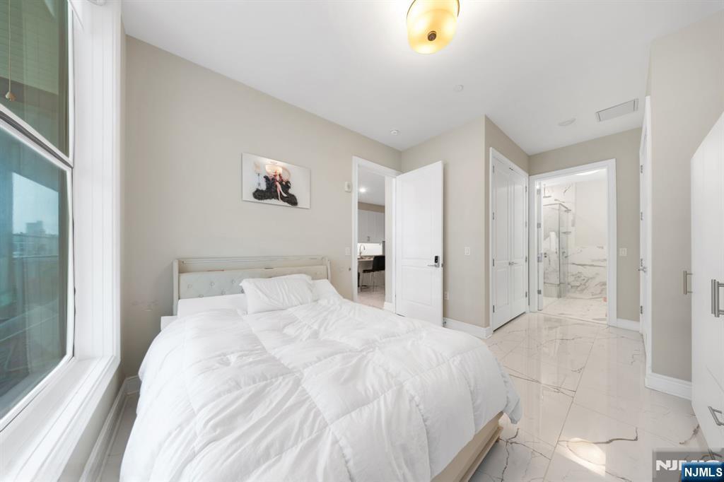 3 Somerset Lane #307