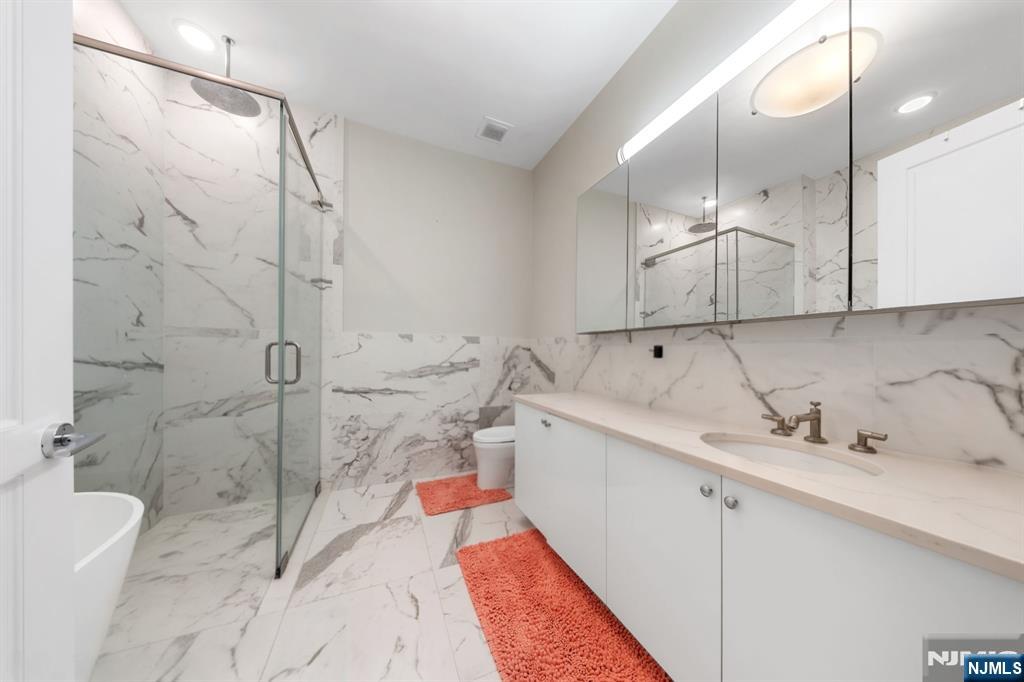 3 Somerset Lane #307