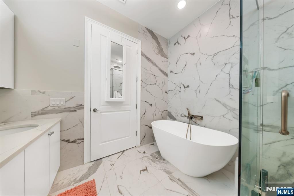3 Somerset Lane #307
