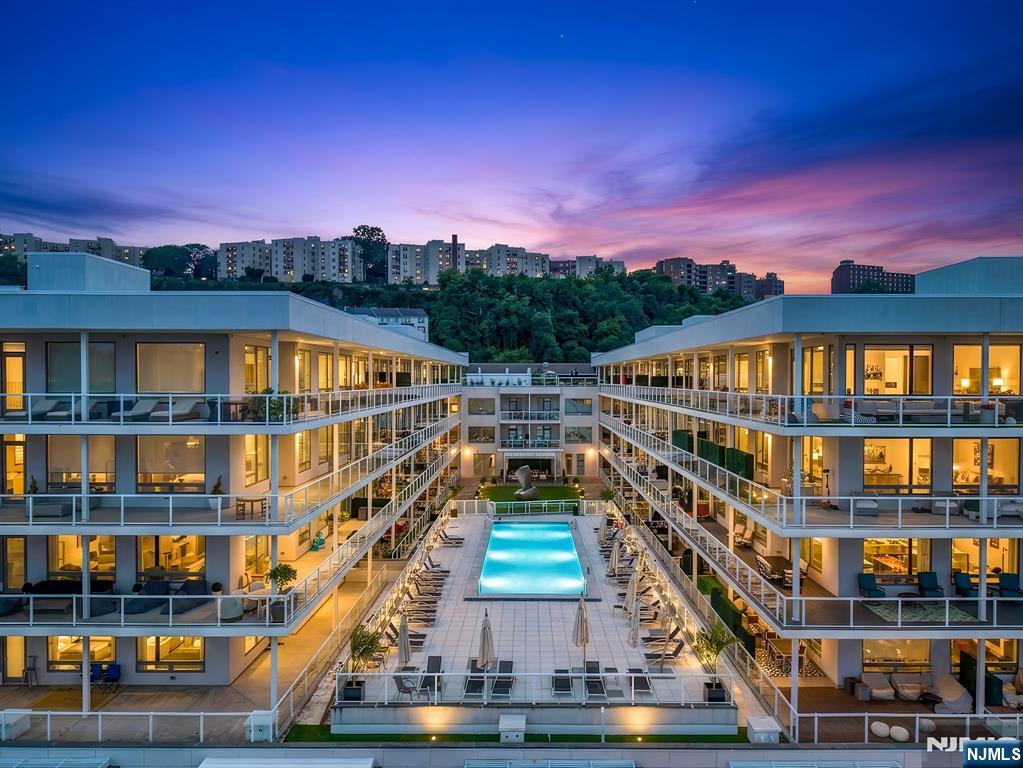 3 Somerset Lane #307