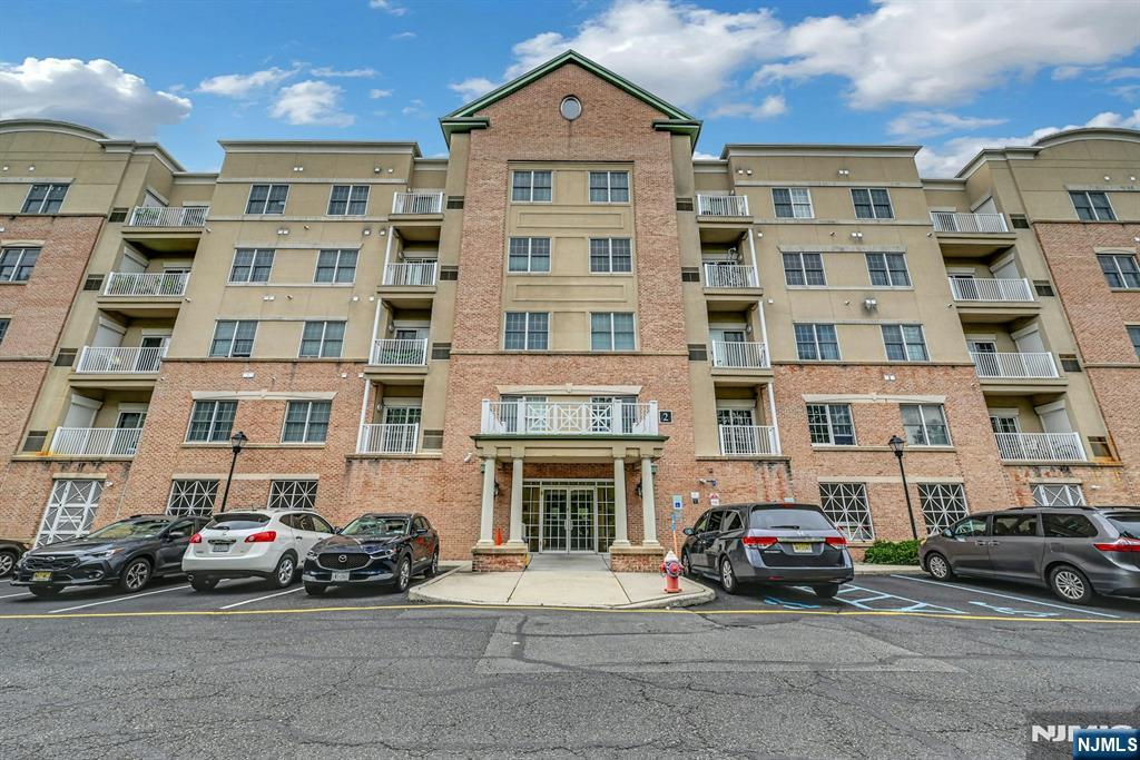 2107 Windsor Park Court #107