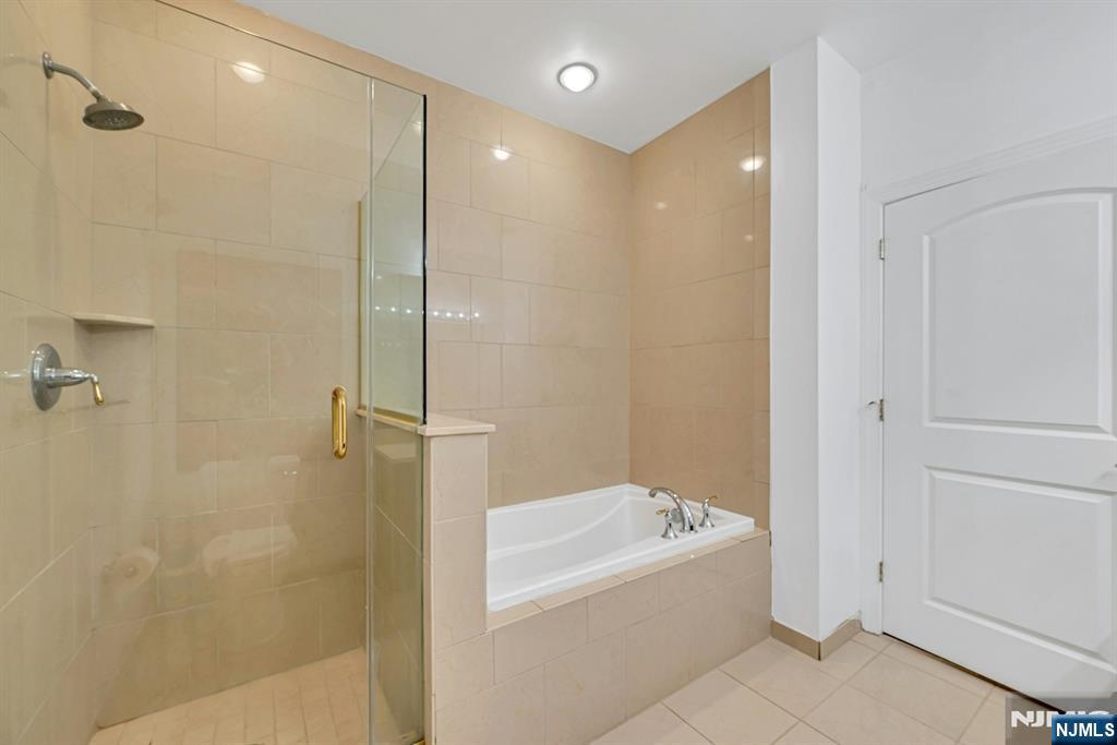 2107 Windsor Park Court #107