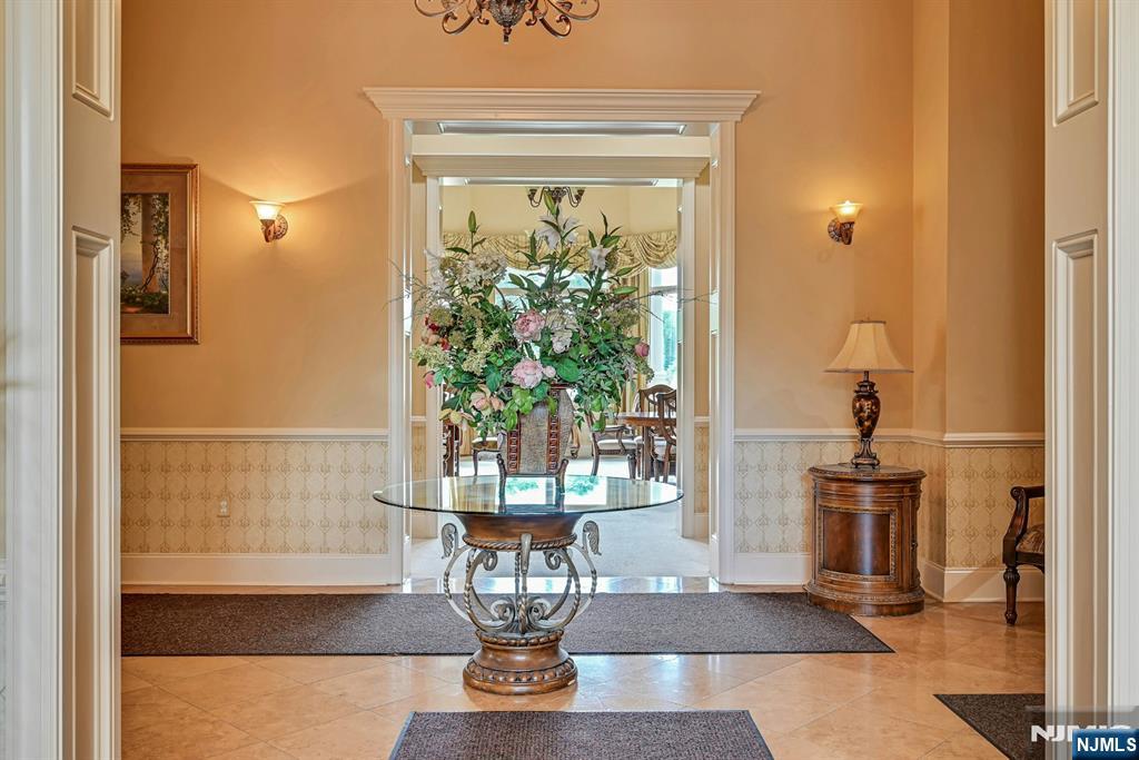 2107 Windsor Park Court #107