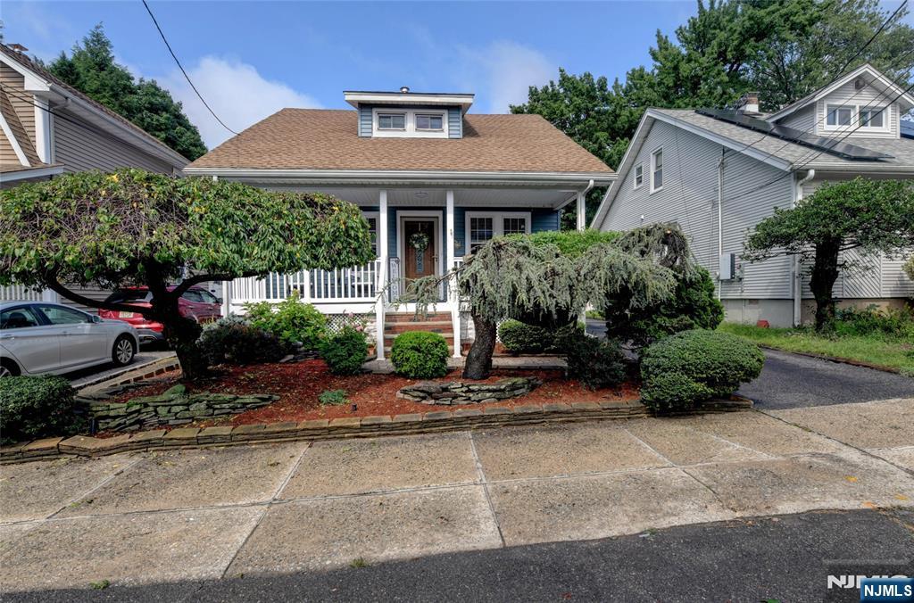 56 Shelby St, Dumont, NJ 07628