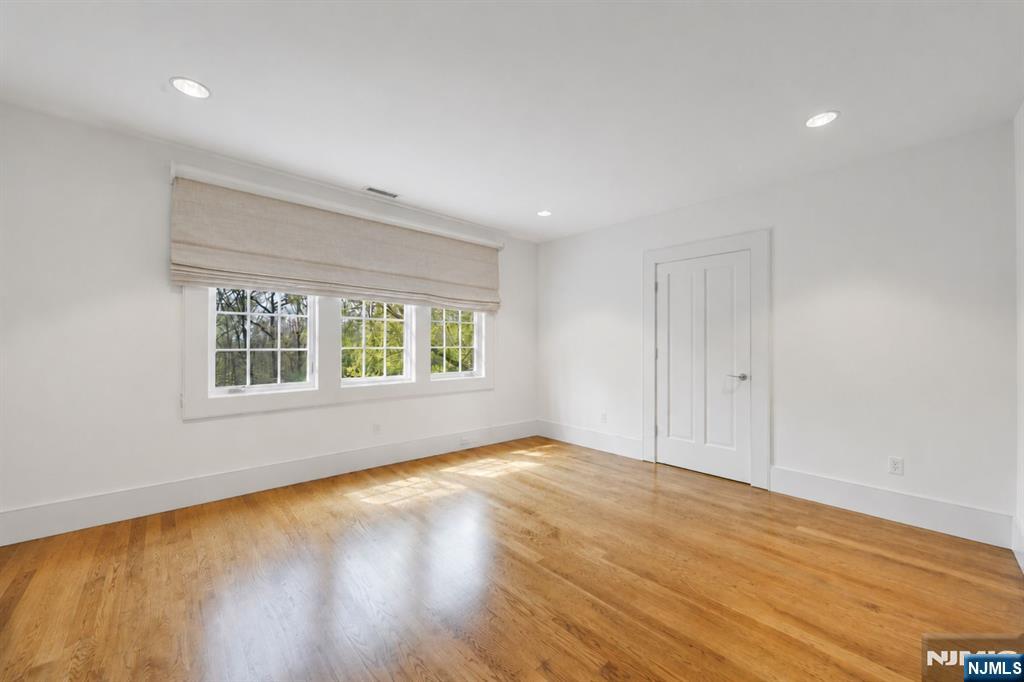 7 Charney Place — photo 22