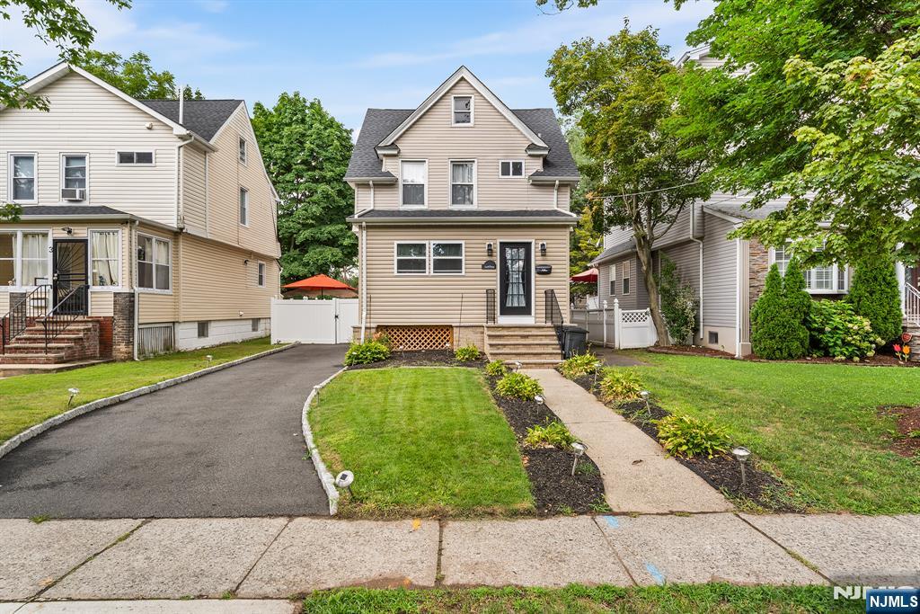6 Enfield Avenue - Photo 1