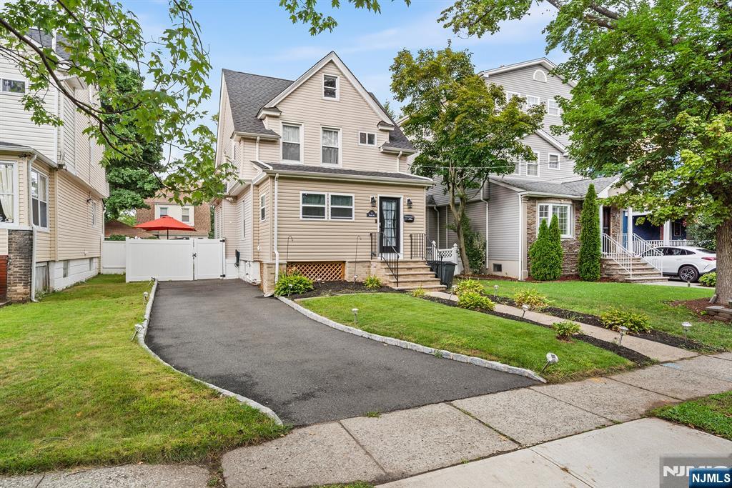 6 Enfield Avenue - Photo 2