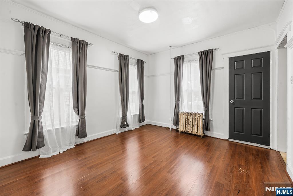 6 Enfield Avenue