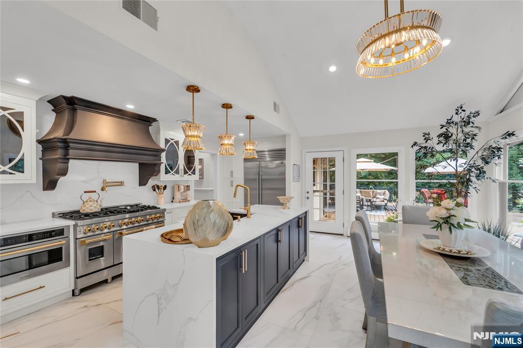 312 Old Tappan Road
