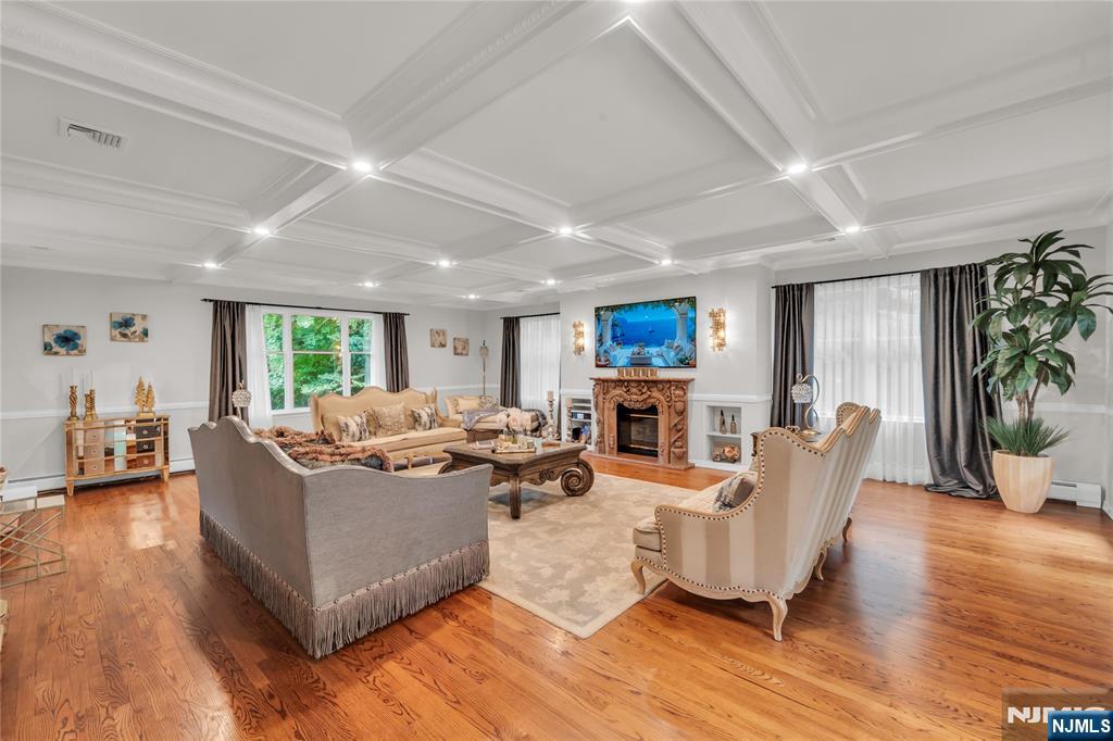 312 Old Tappan Road