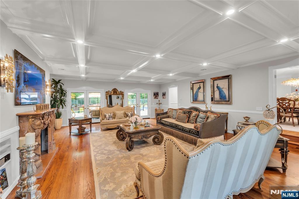 312 Old Tappan Road