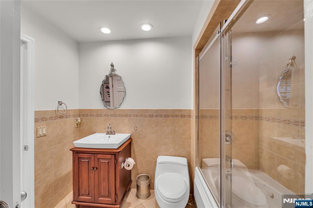 312 Old Tappan Road
